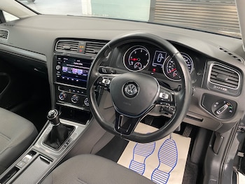 Used Volkswagen Golf 2019 for sale - 78273142: Photo