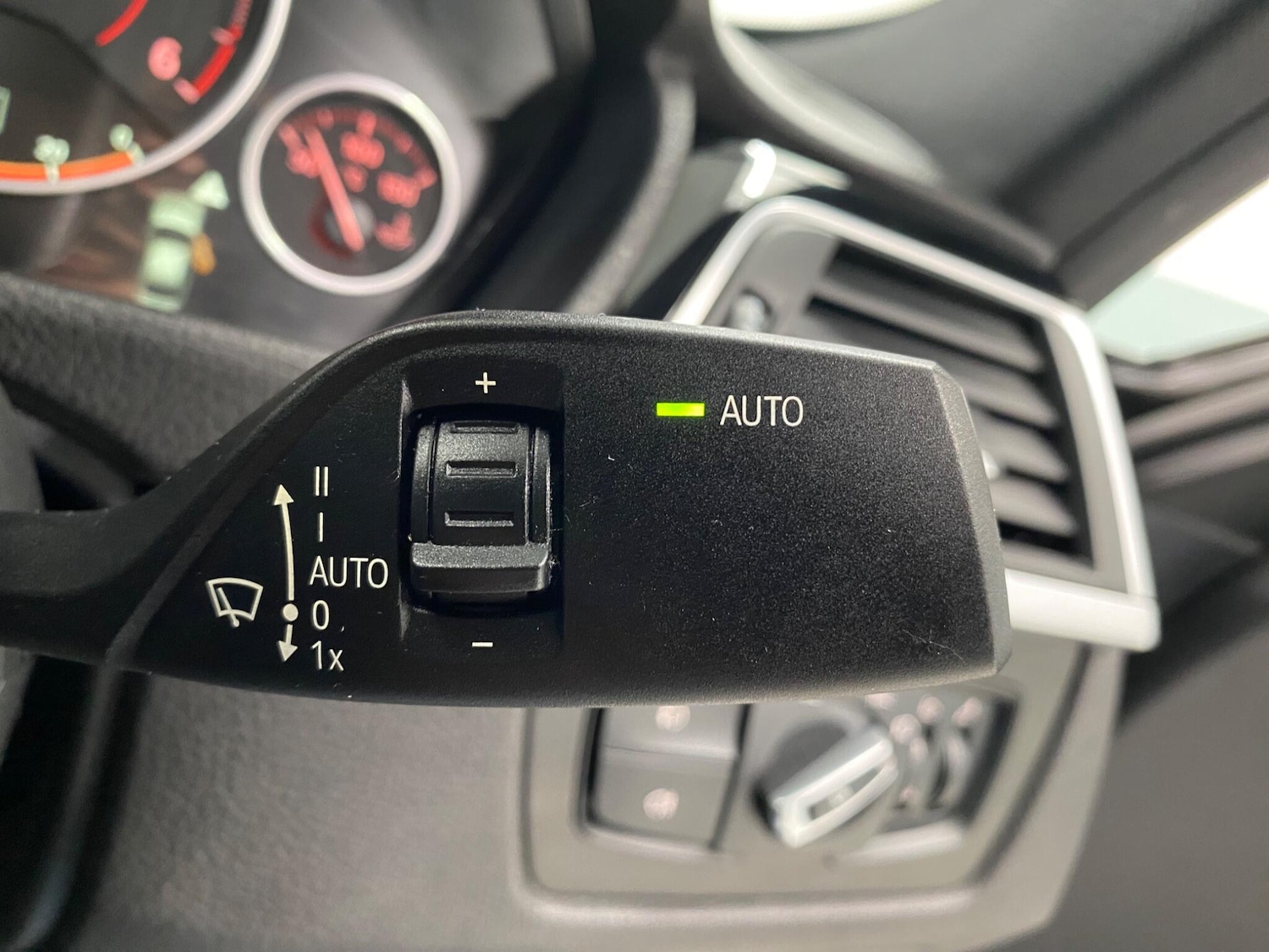 Used BMW 3 Series 2018 for sale - 77537891: Photo 42