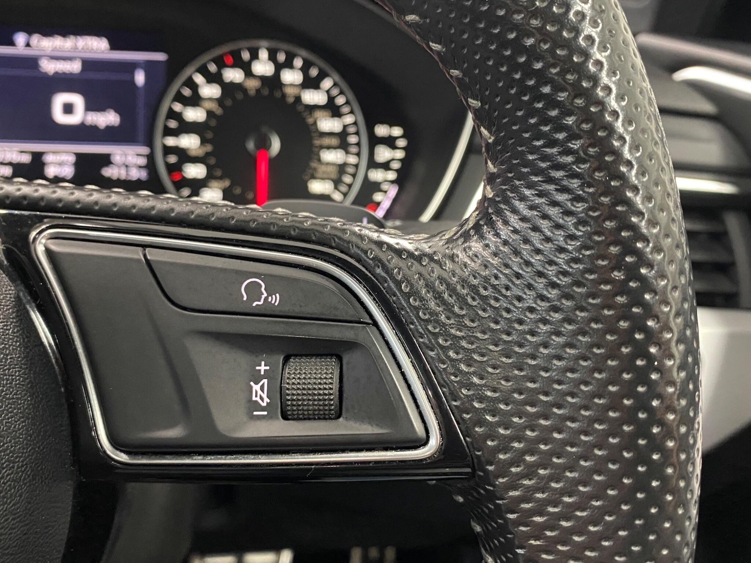 Used Audi A4 2016 for sale - 77335858: Photo 44