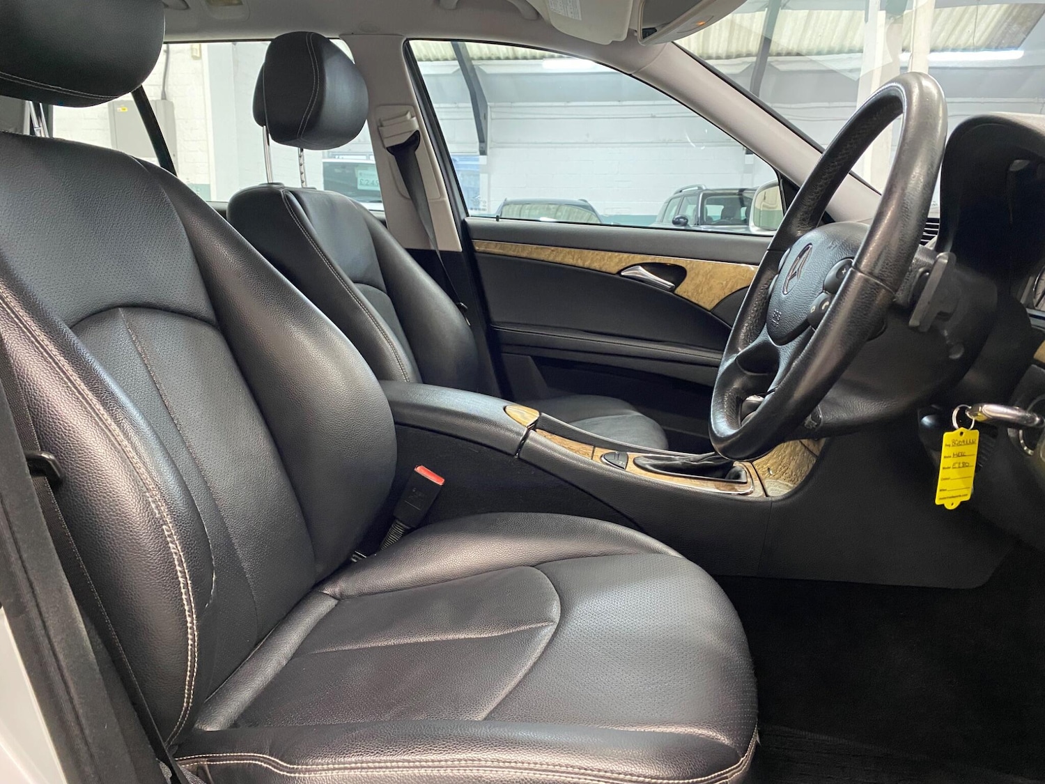 Used Mercedes-Benz E Class 2009 for sale - 77468711: Photo 10