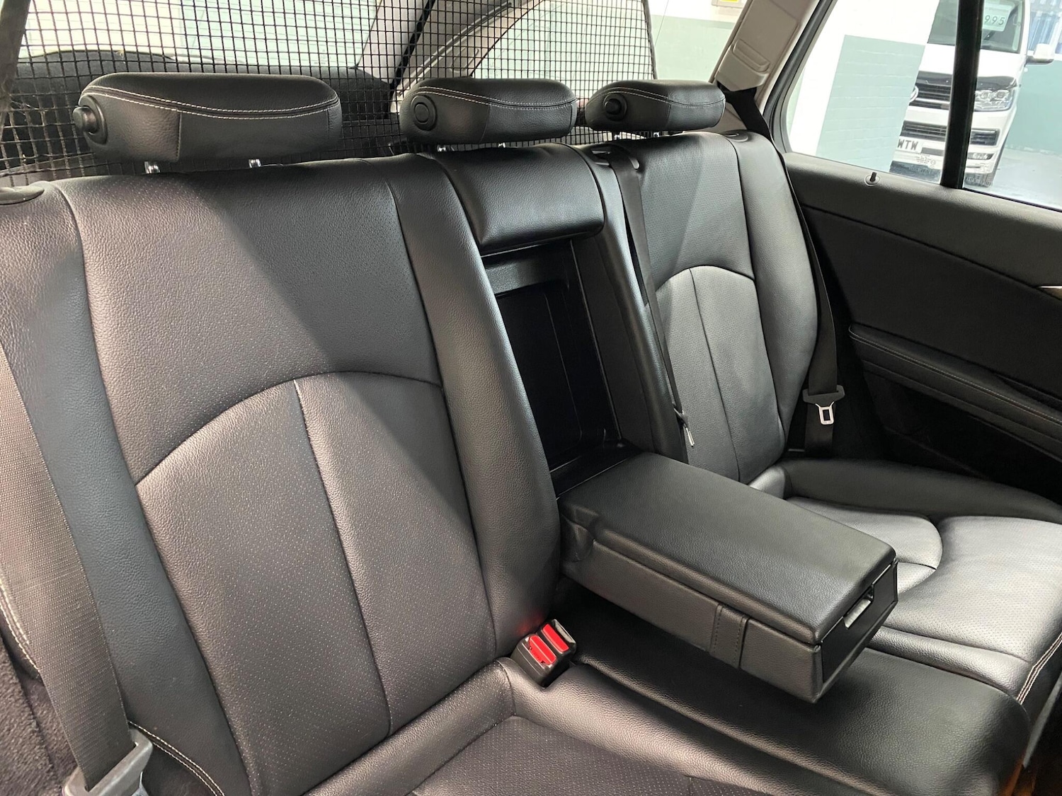 Used Mercedes-Benz E Class 2009 for sale - 77468711: Photo 15