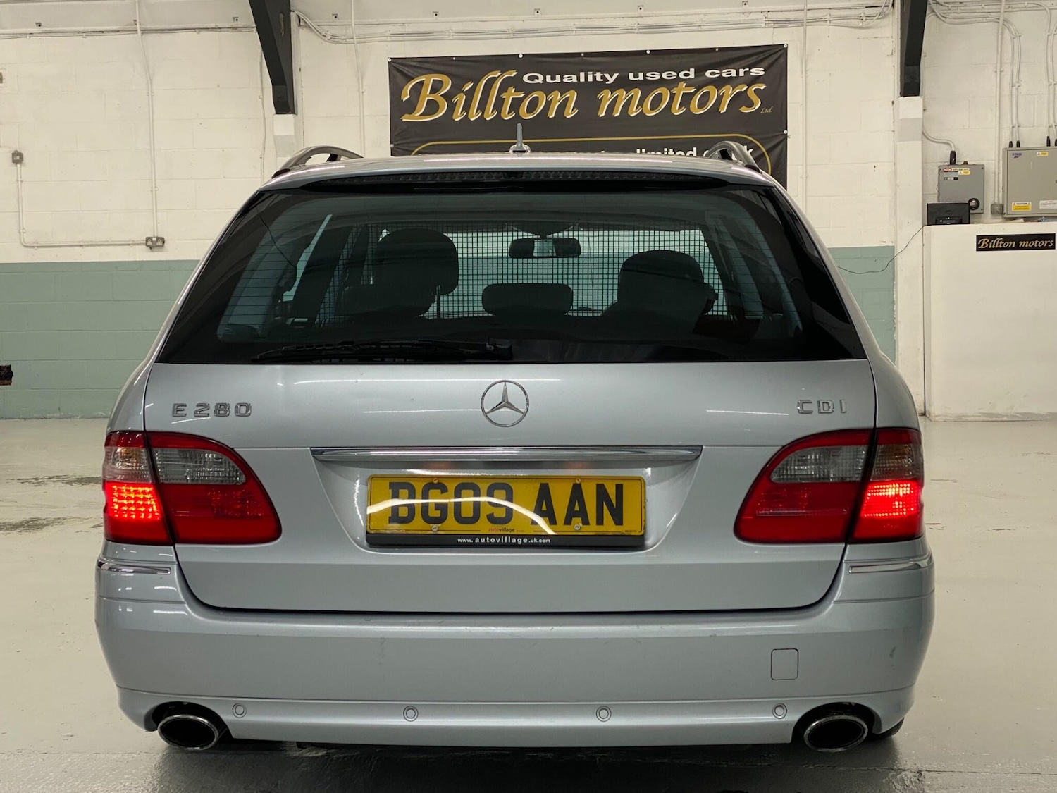 Used Mercedes-Benz E Class 2009 for sale - 77468711: Photo 41