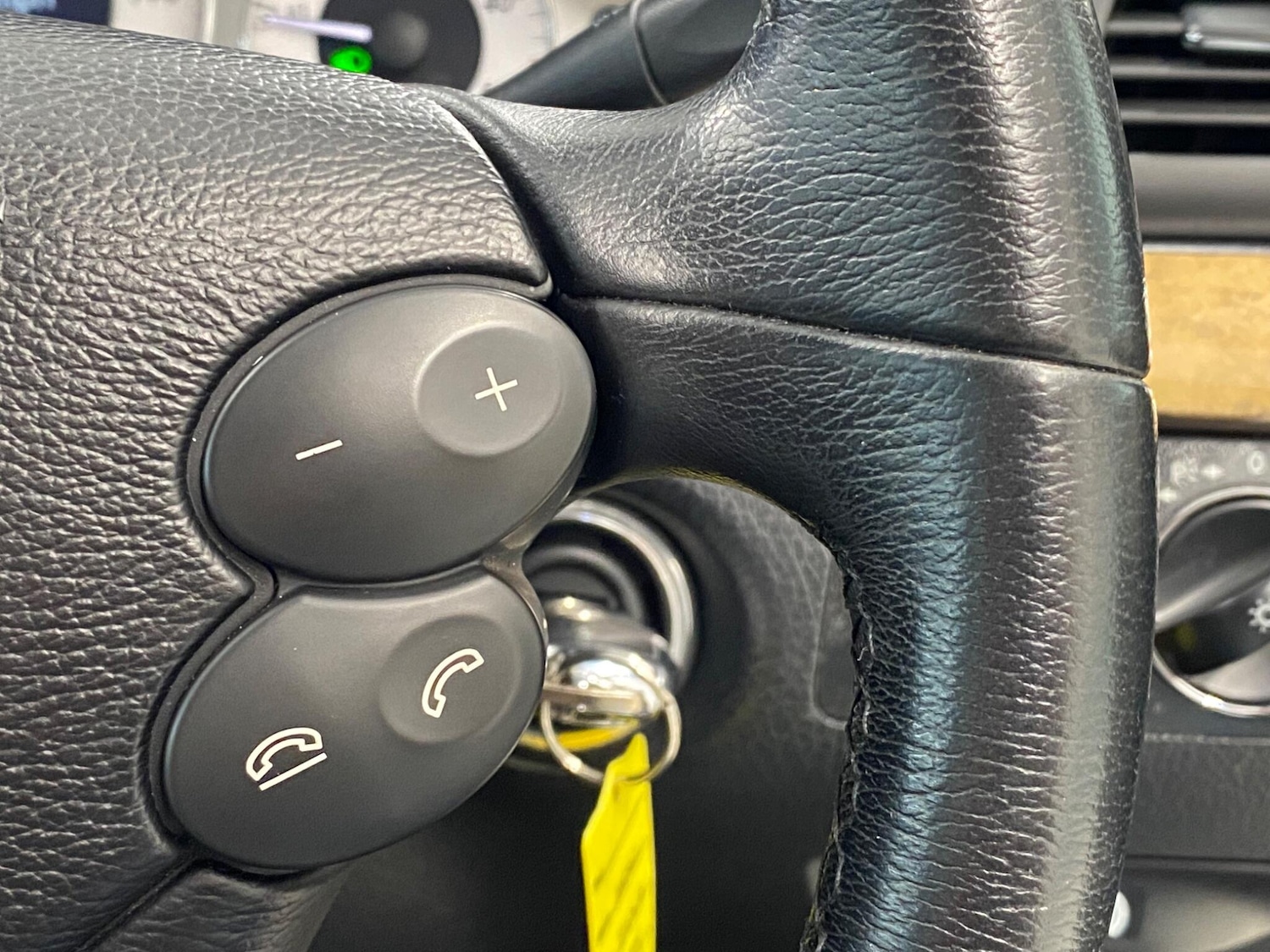 Used Mercedes-Benz E Class 2009 for sale - 77538231: Photo 32