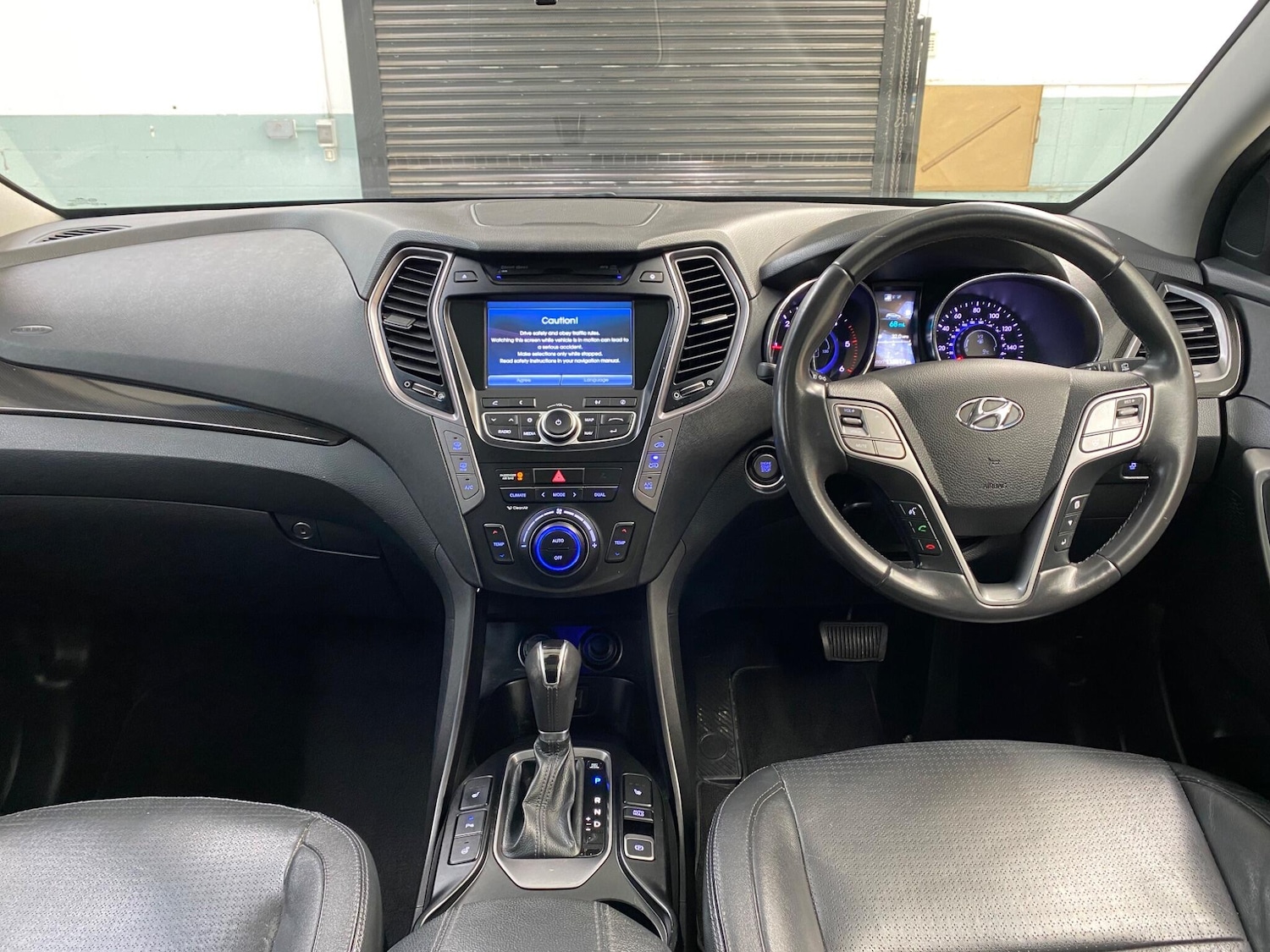 Used Hyundai Santa Fe 2013 for sale - 77410903: Photo 23