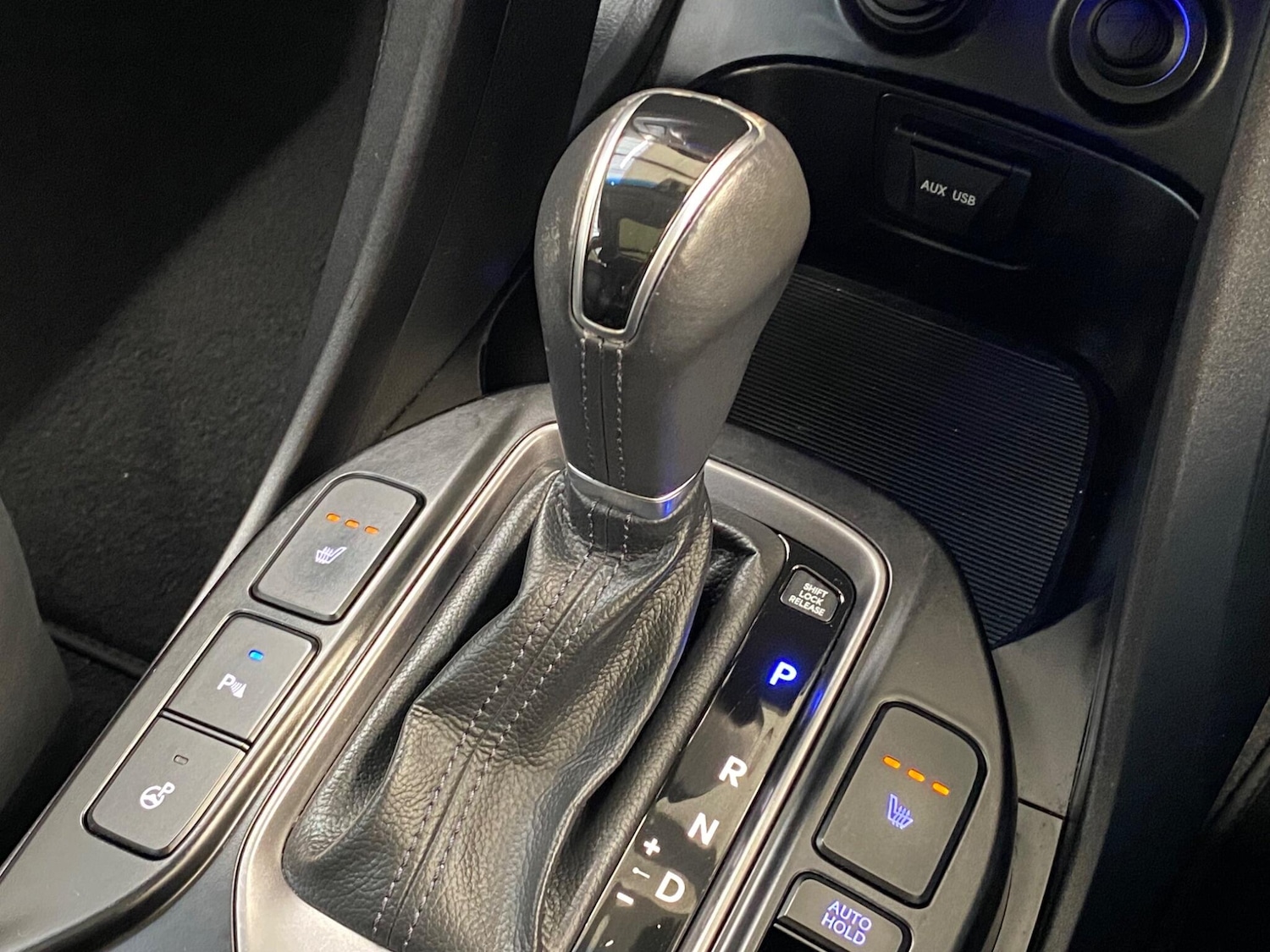 Used Hyundai Santa Fe 2013 for sale - 77410903: Photo 25