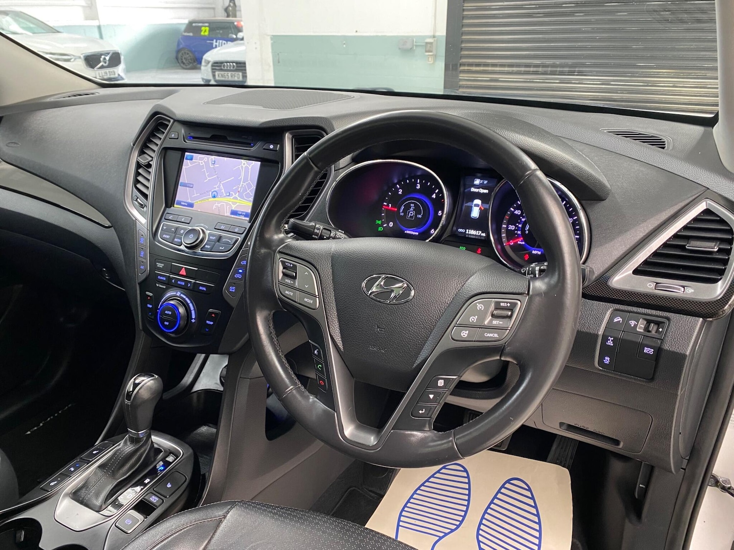 Used Hyundai Santa Fe 2013 for sale - 77410903: Photo 3