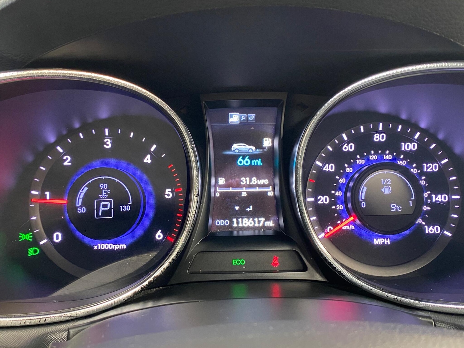 Used Hyundai Santa Fe 2013 for sale - 77410903: Photo 33