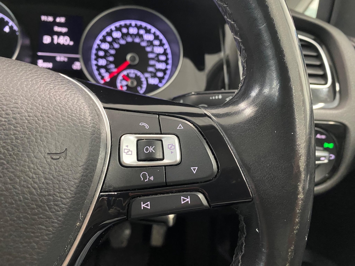 Used Volkswagen Golf 2015 for sale - 77335886: Photo 37