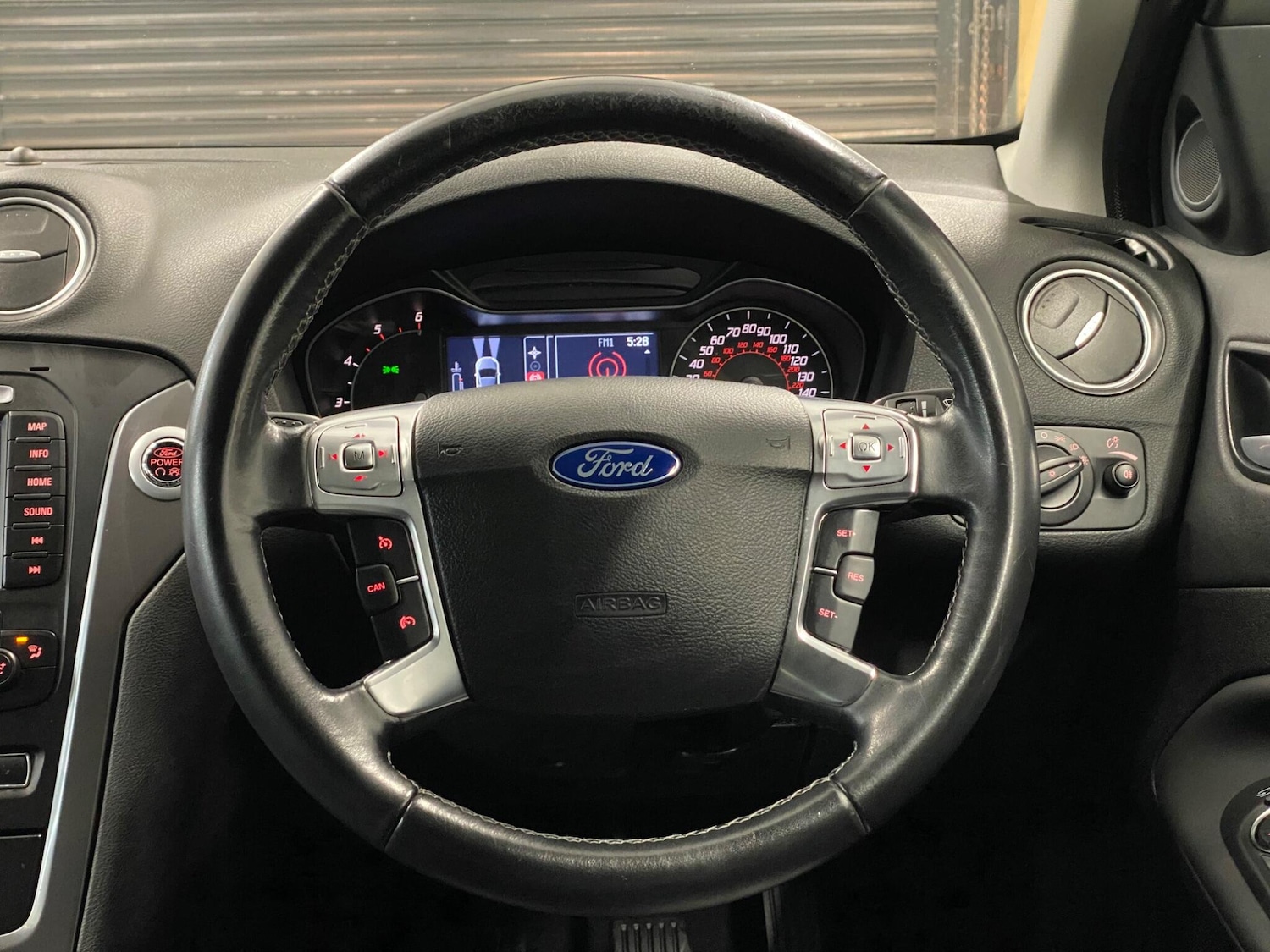 Used Ford Mondeo 2014 for sale - 77335872: Photo 23
