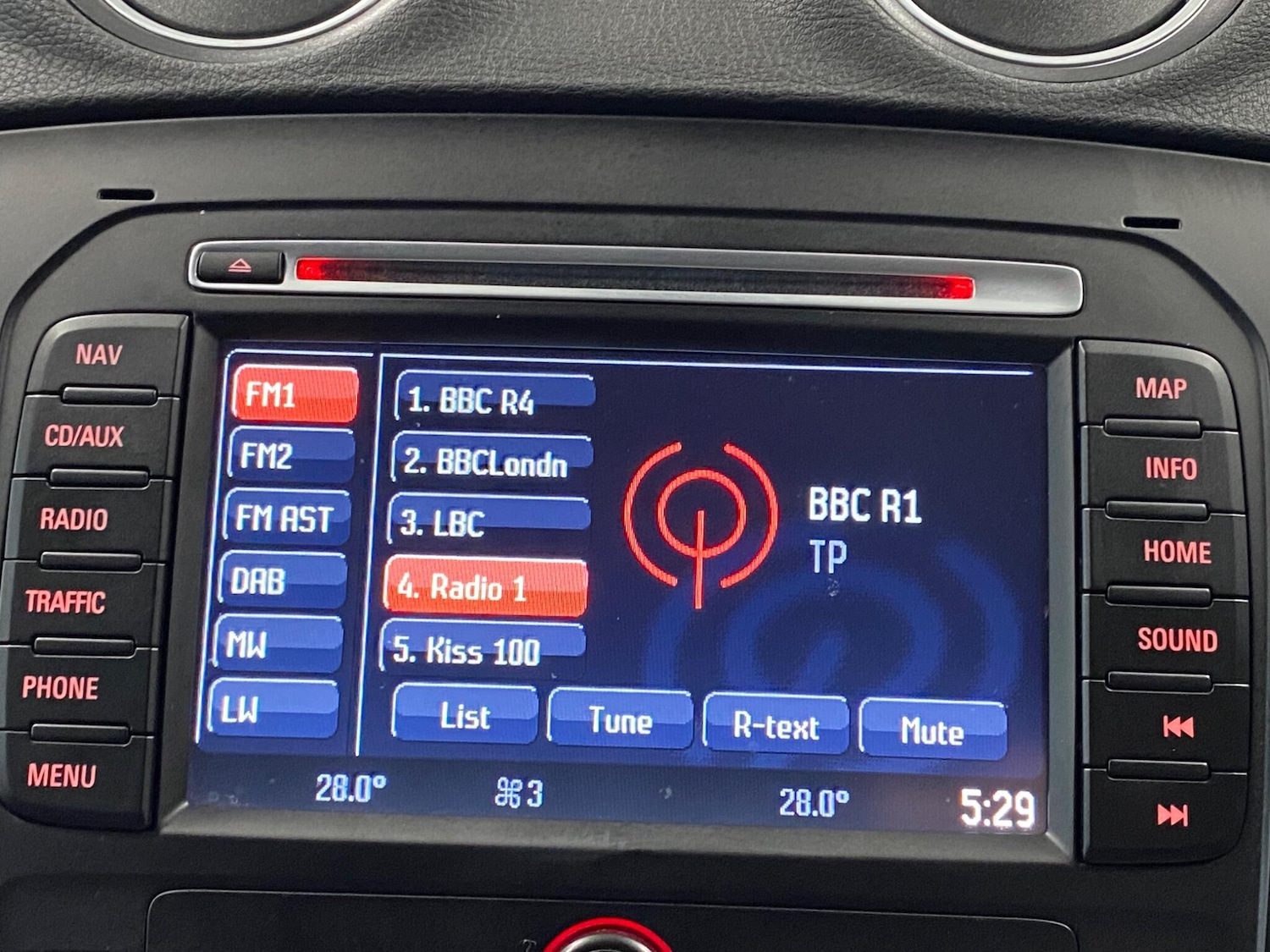 Used Ford Mondeo 2014 for sale - 77335872: Photo 29