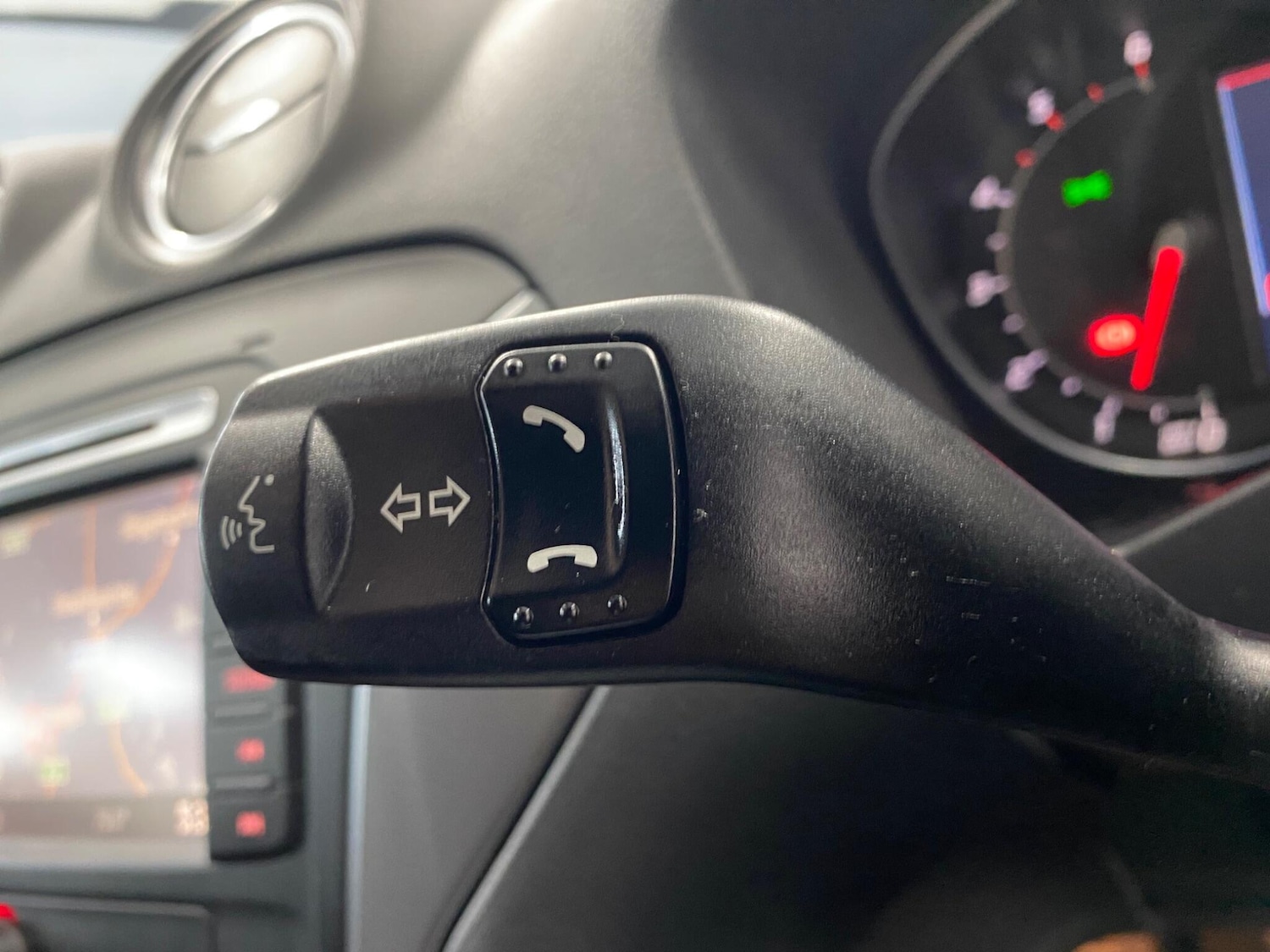 Used Ford Mondeo 2014 for sale - 77335872: Photo 35