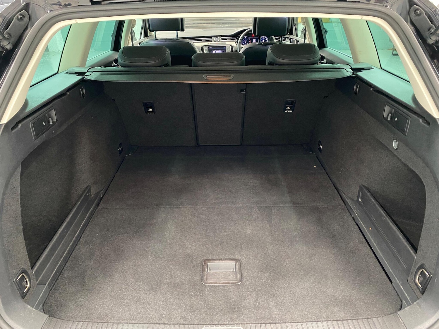 Used Volkswagen Passat 2016 for sale - 77335874: Photo 16