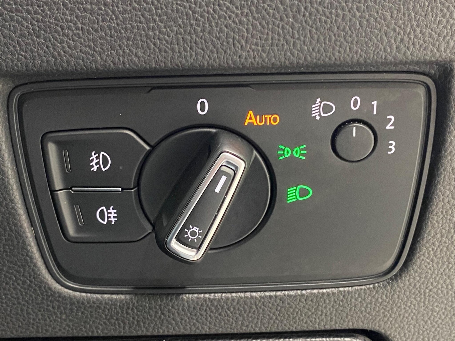 Used Volkswagen Passat 2016 for sale - 77335874: Photo 38