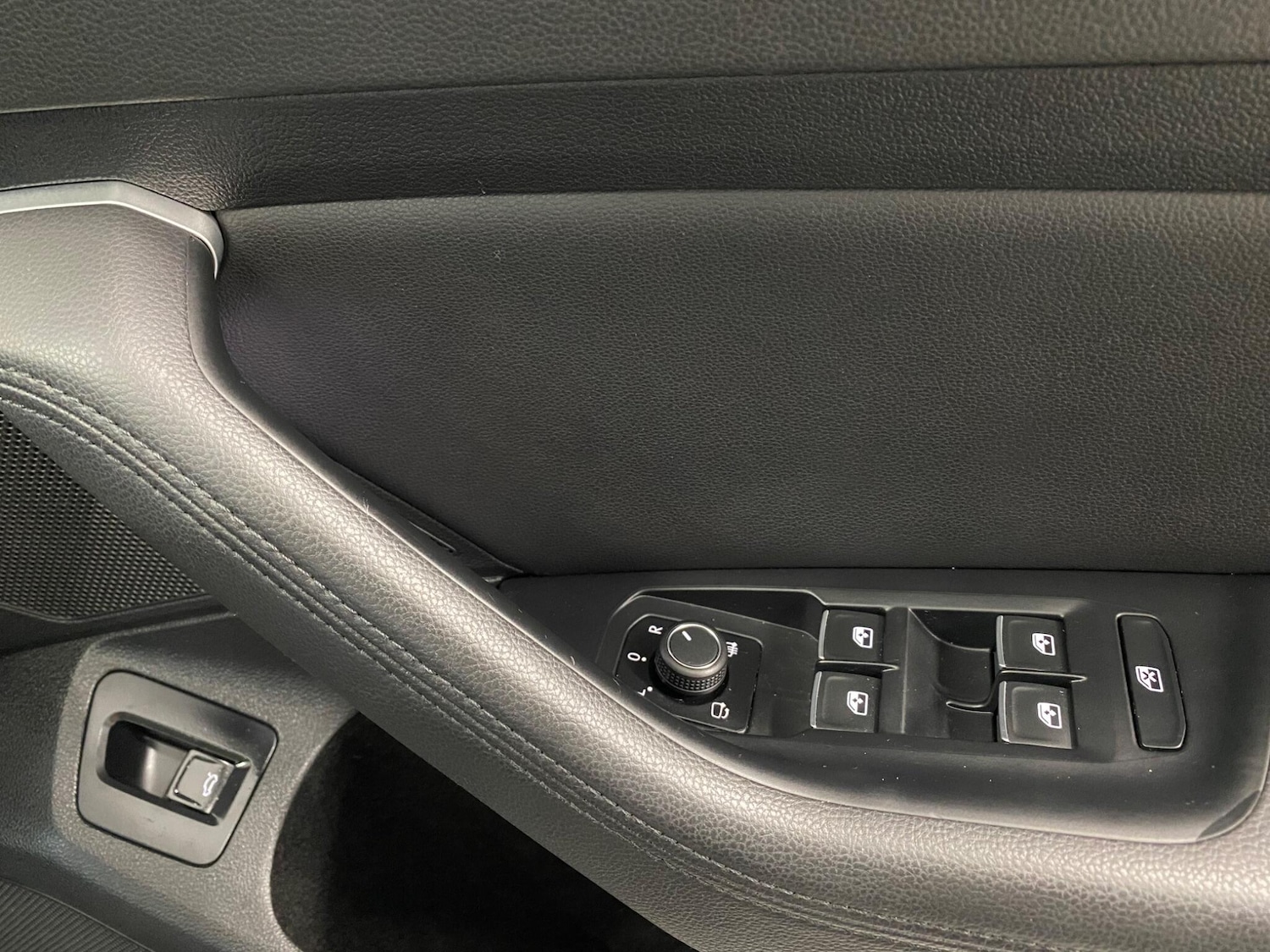 Used Volkswagen Passat 2016 for sale - 77335874: Photo 39