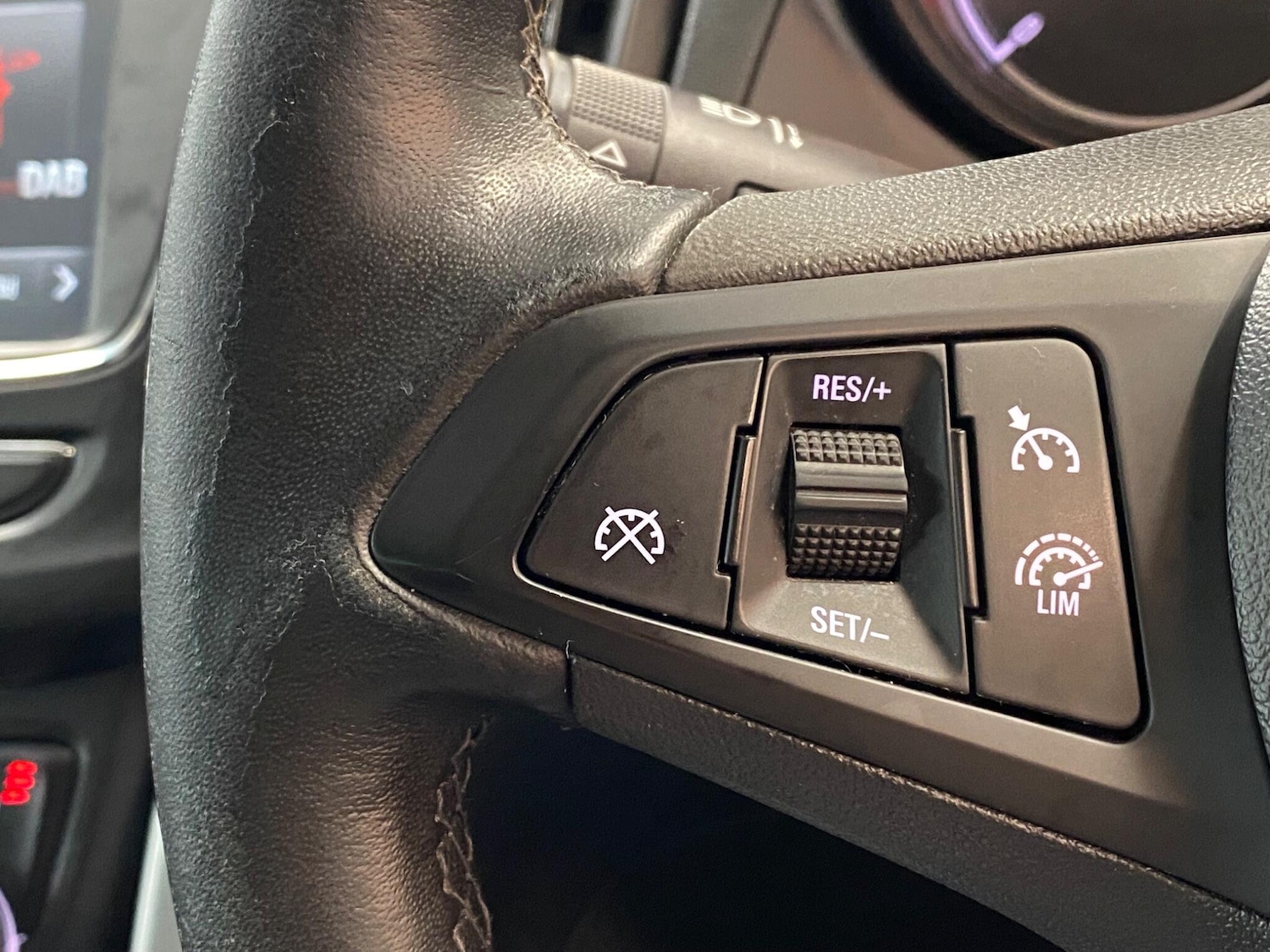 Used Vauxhall Zafira 2017 for sale - 77633635: Photo 34