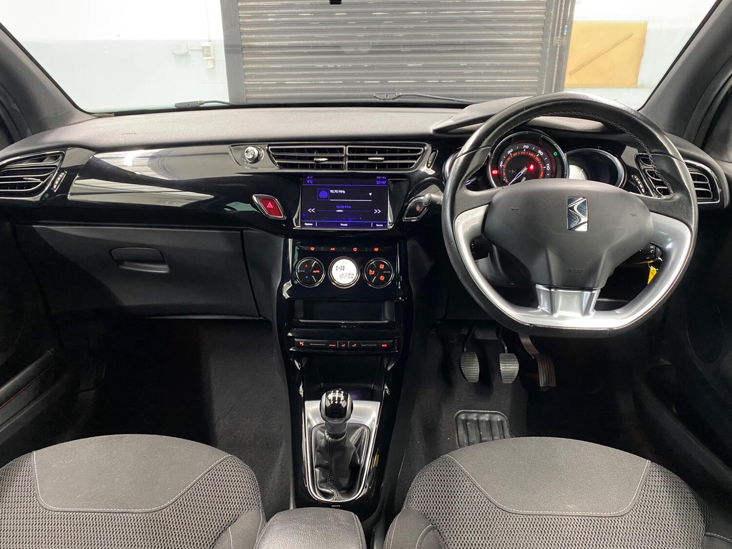 Used DS Automobiles DS 3 2018 for sale - 78190347: Photo 19