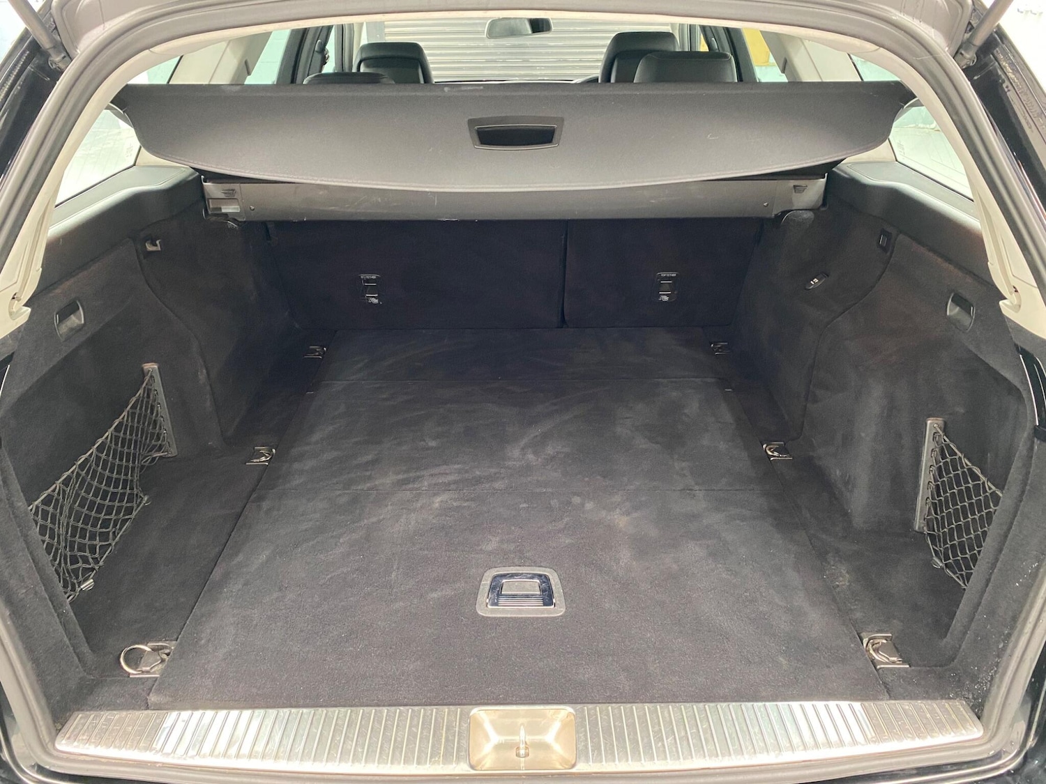 Used Mercedes-Benz E Class 2010 for sale - 78190352: Photo 16