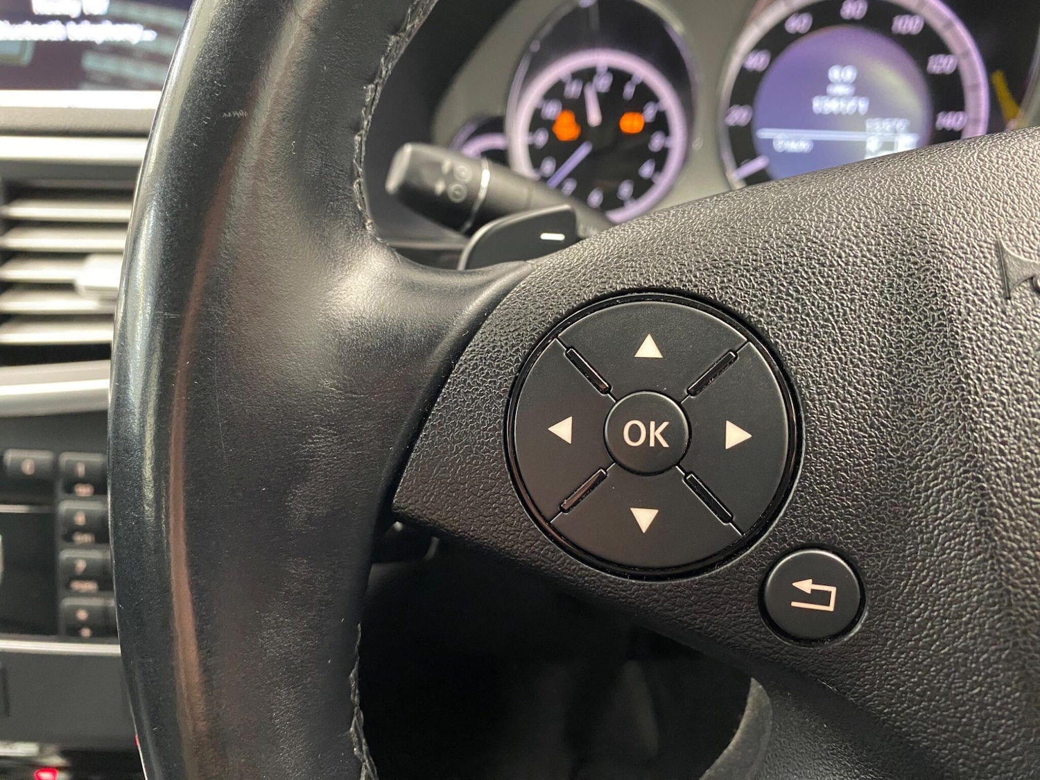 Used Mercedes-Benz E Class 2010 for sale - 78190352: Photo 31