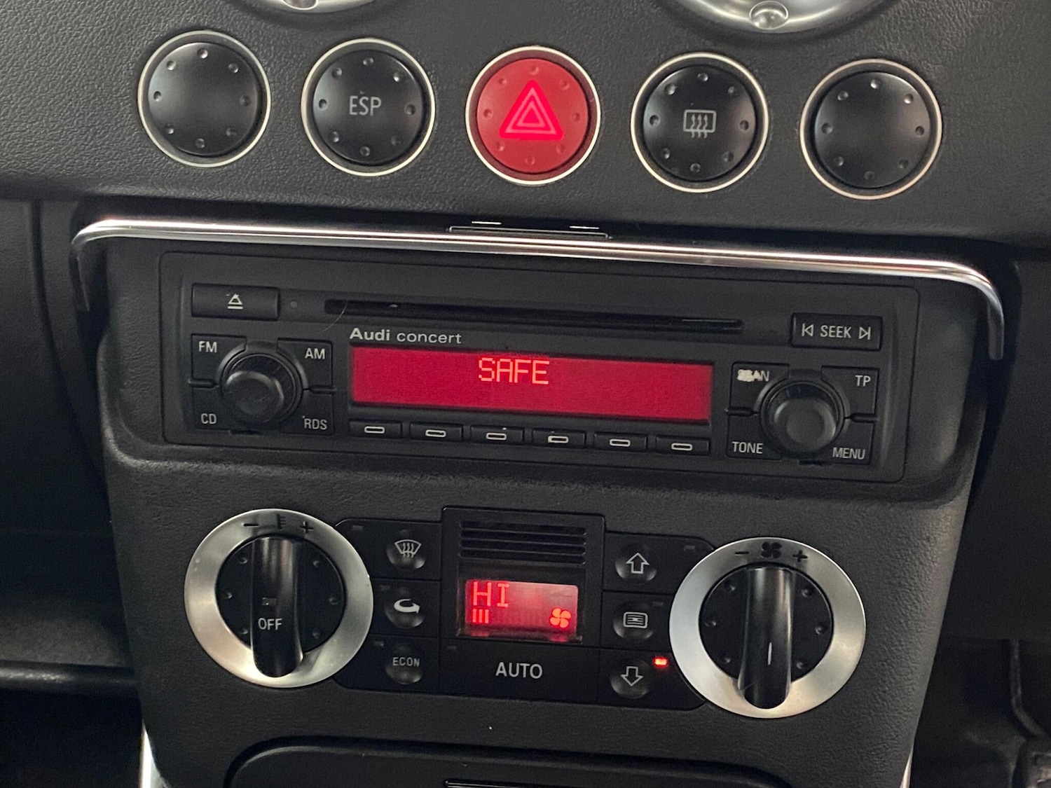 Used Audi TT 2003 for sale - 78190354: Photo 14