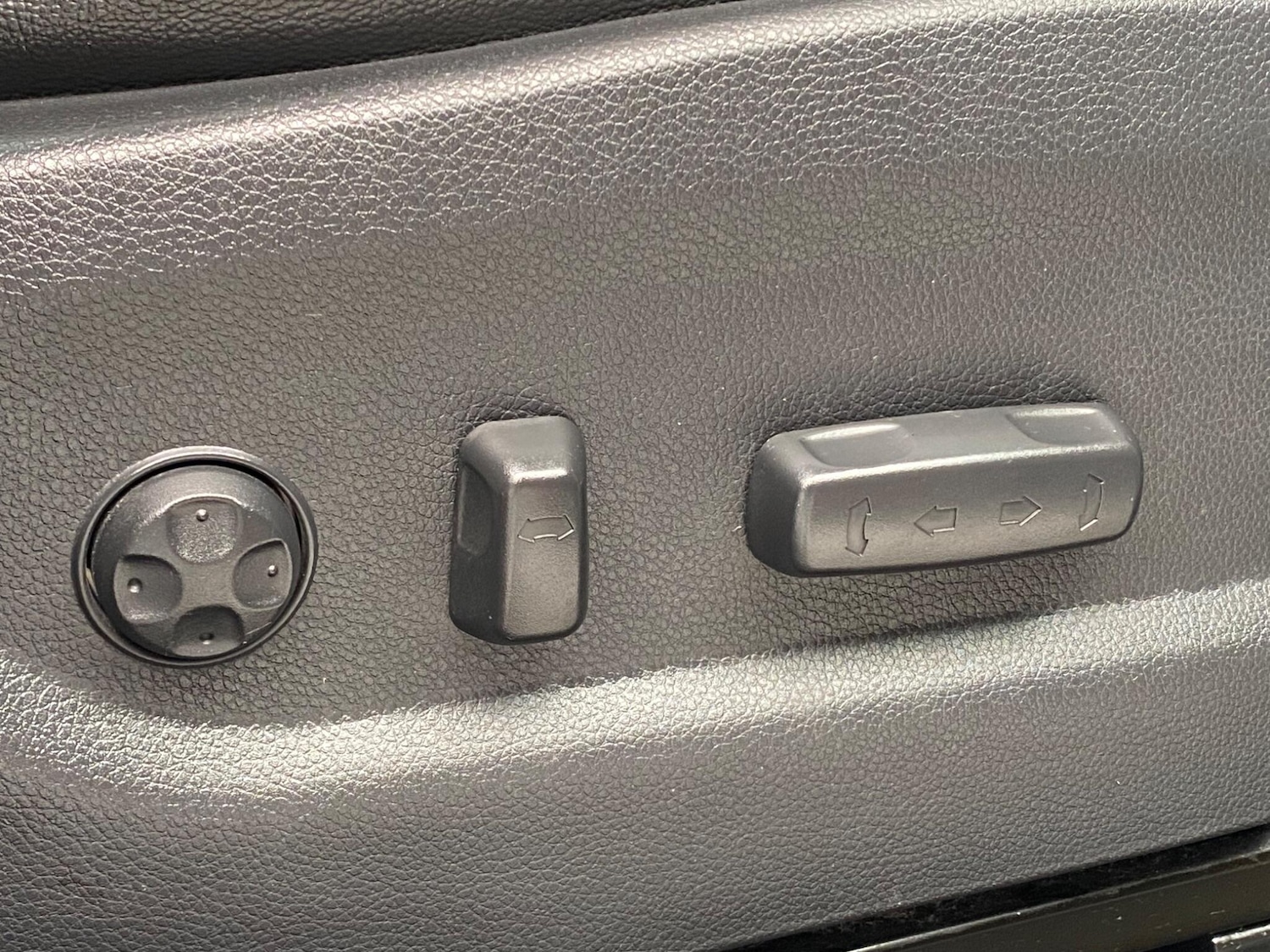 Used Hyundai Santa Fe 2013 for sale - 77358644: Photo 14