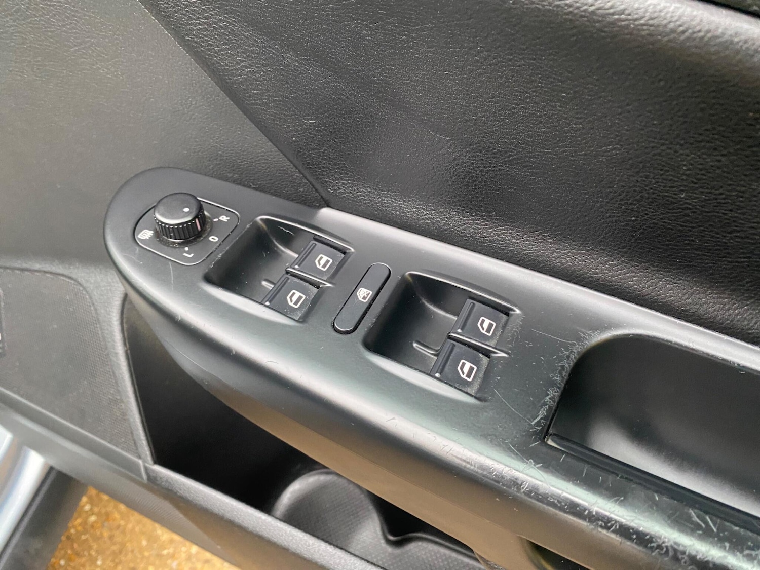 Used Volkswagen Passat 2009 for sale - 77411845: Photo 39