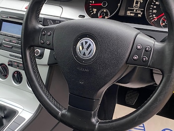 Used Volkswagen Passat 2009 for sale - 77411845: Photo