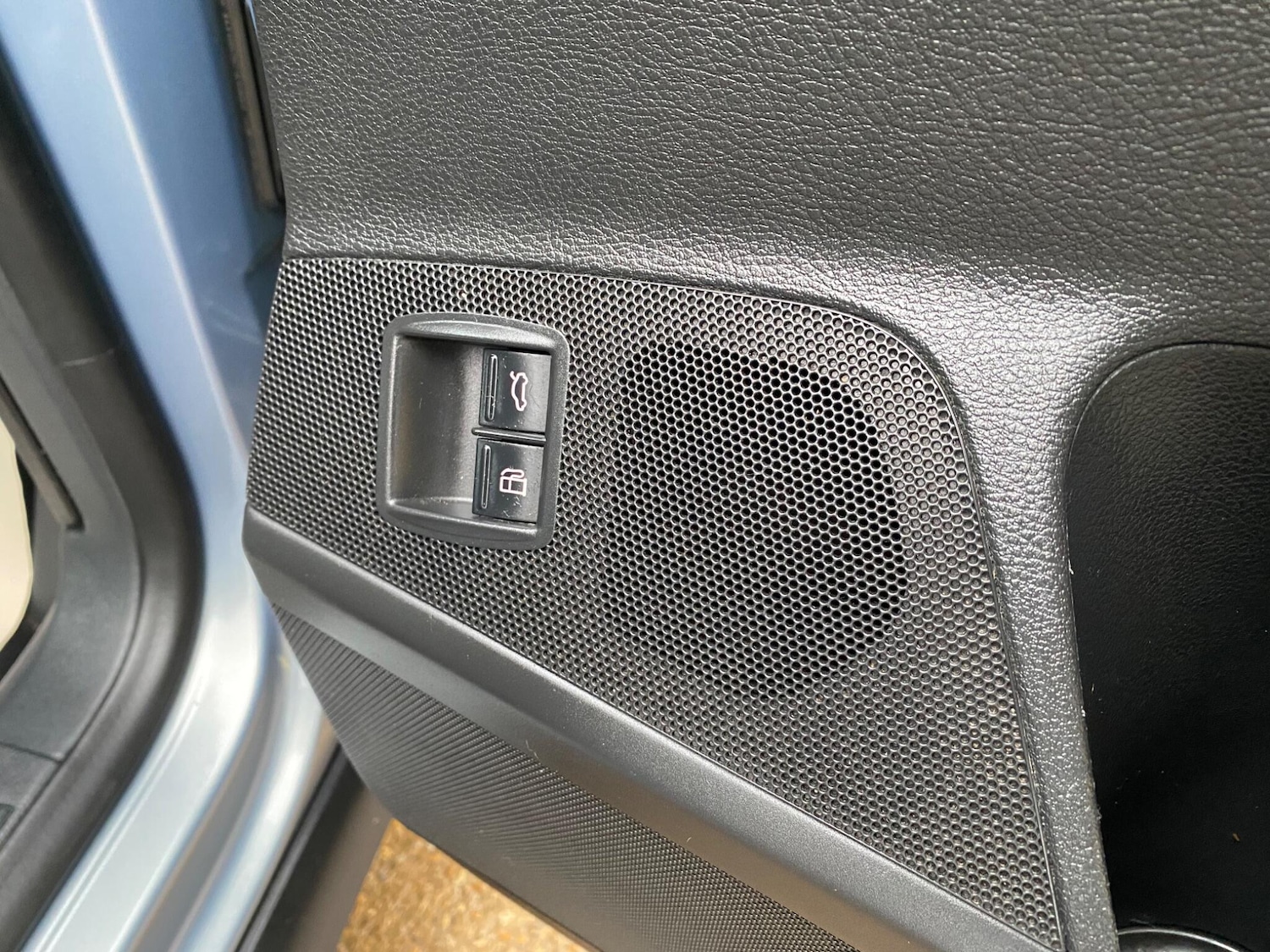 Used Volkswagen Passat 2009 for sale - 77411845: Photo 40