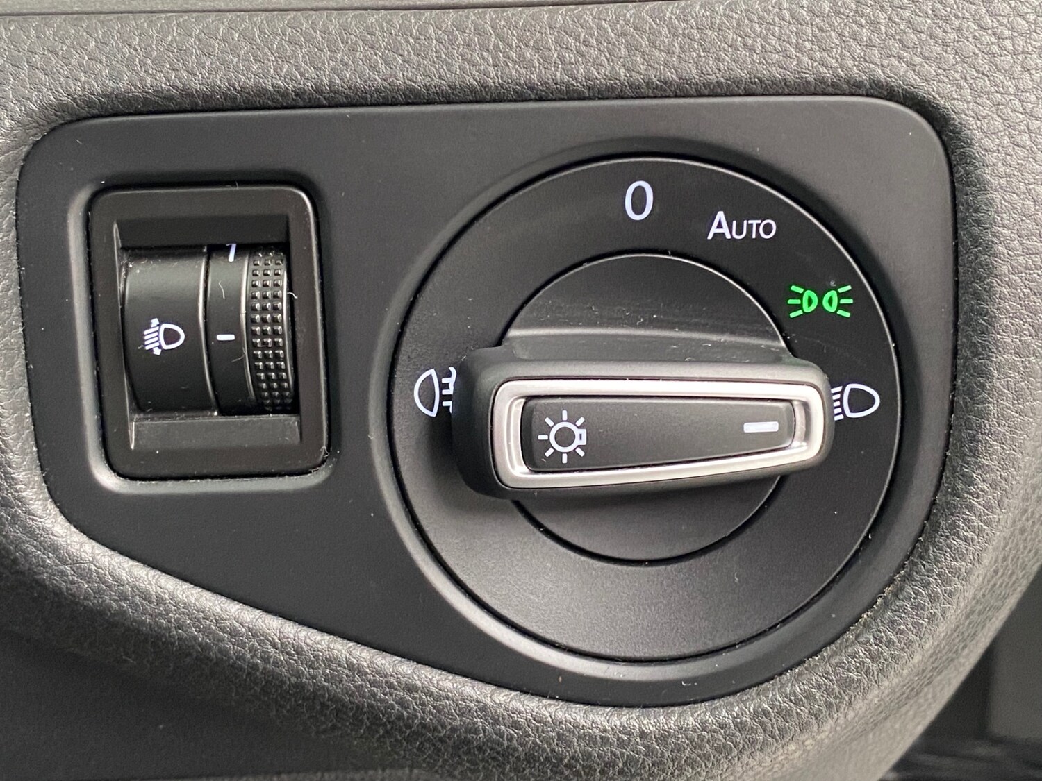 Used Volkswagen Golf 2013 for sale - 77864625: Photo 35