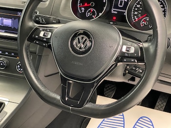 Used Volkswagen Golf 2013 for sale - 77864625: Photo