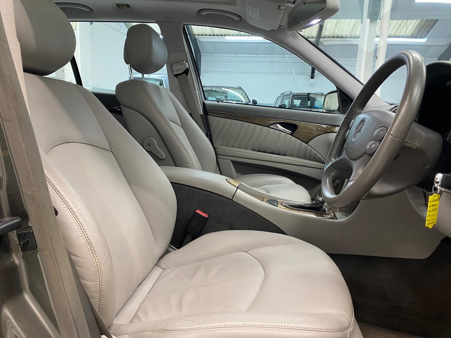 Used Mercedes-Benz E Class 2008 for sale - 77425472: Photo 12