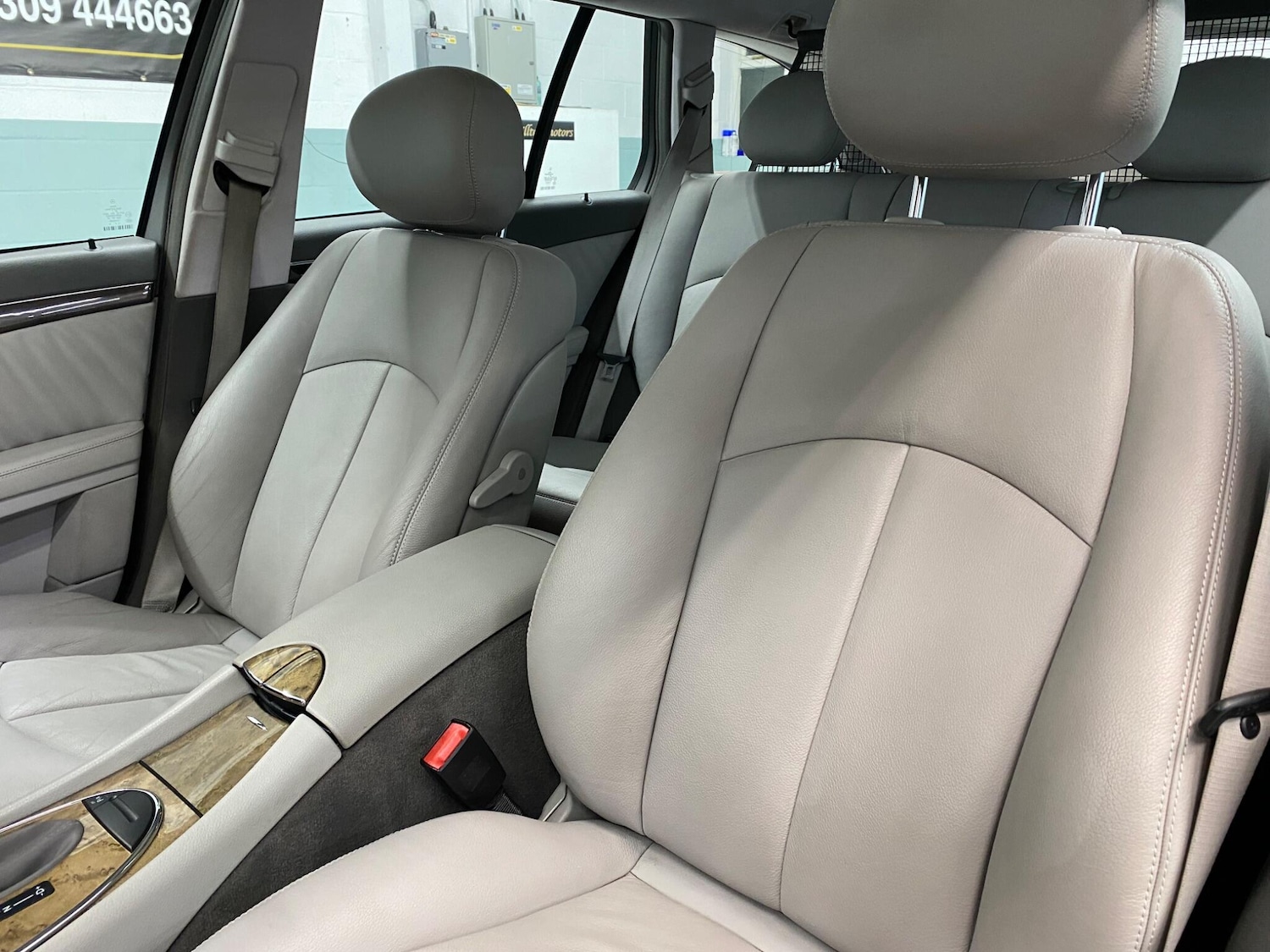 Used Mercedes-Benz E Class 2008 for sale - 77425472: Photo 22