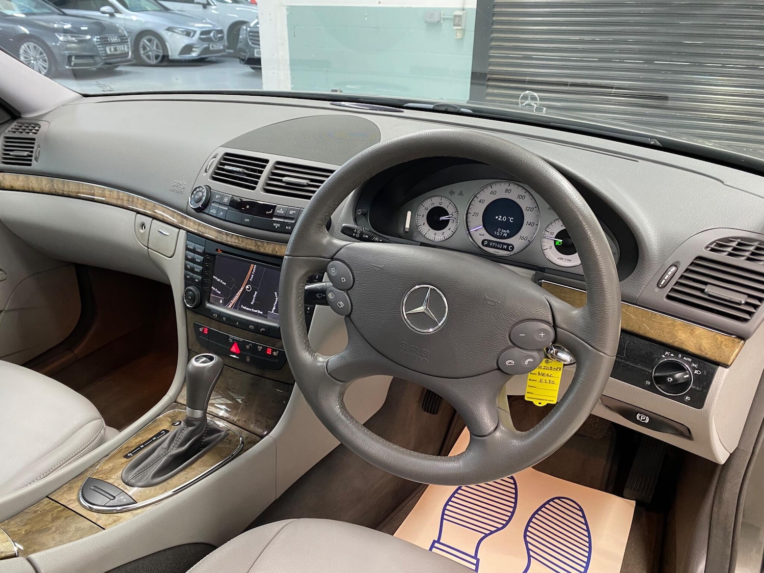 Used Mercedes-Benz E Class 2008 for sale - 77425472: Photo 3