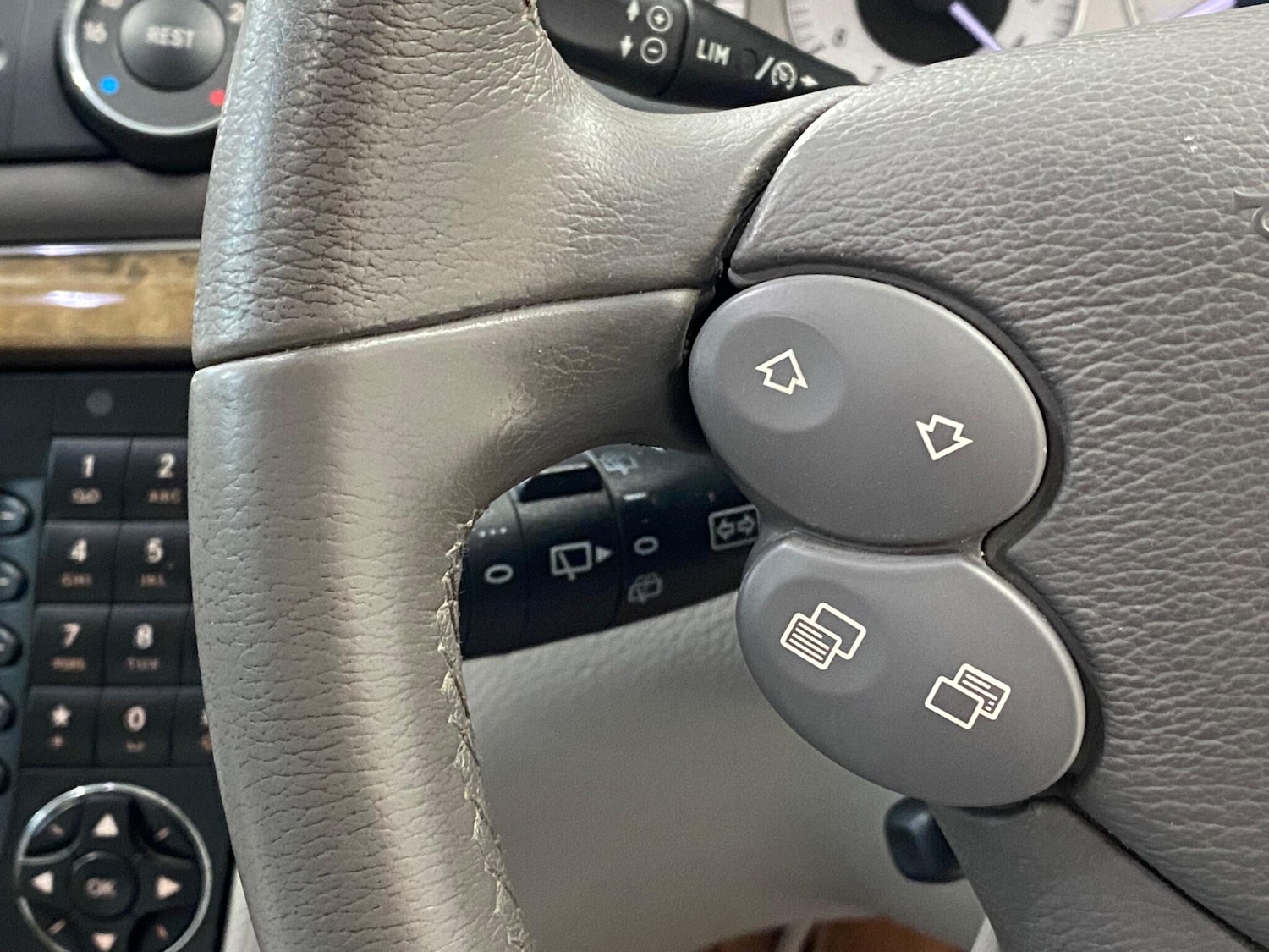 Used Mercedes-Benz E Class 2008 for sale - 77425472: Photo 34