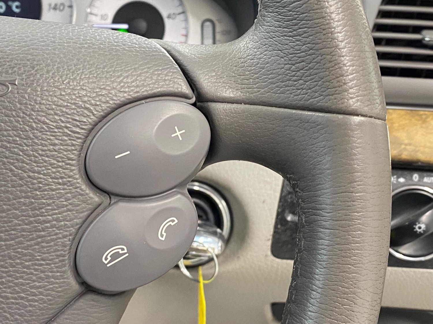 Used Mercedes-Benz E Class 2008 for sale - 77425472: Photo 35