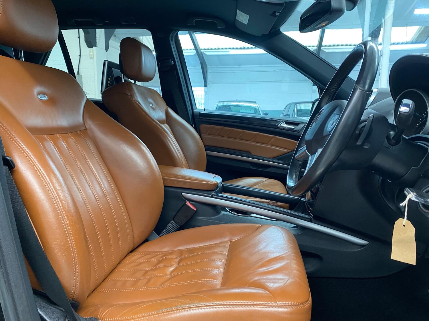 Used Mercedes-Benz M Class 2010 for sale - 77358319: Photo 11