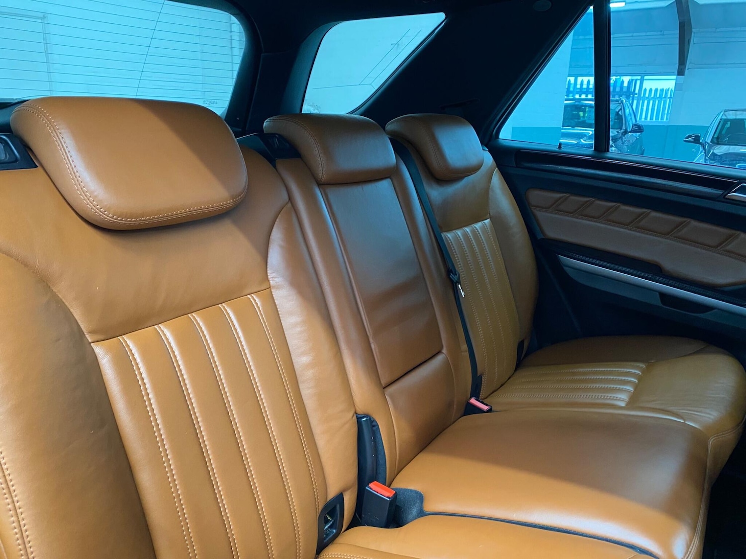 Used Mercedes-Benz M Class 2010 for sale - 77358319: Photo 16