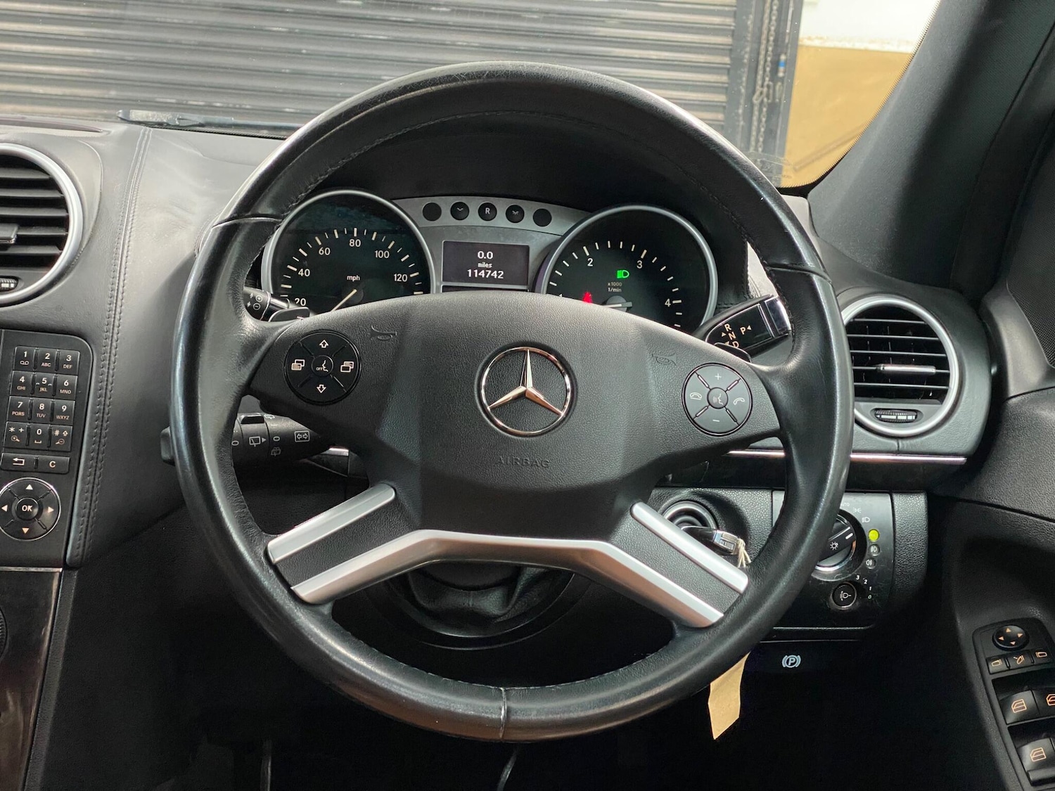 Used Mercedes-Benz M Class 2010 for sale - 77358319: Photo 27