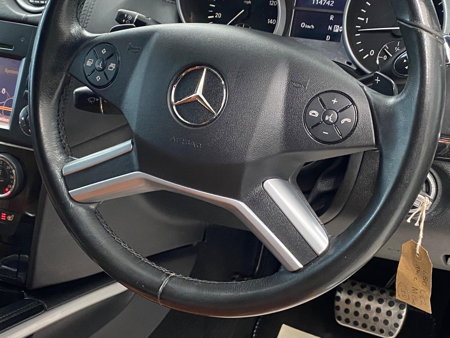 Used Mercedes-Benz M Class 2010 for sale - 77358319: Photo 4