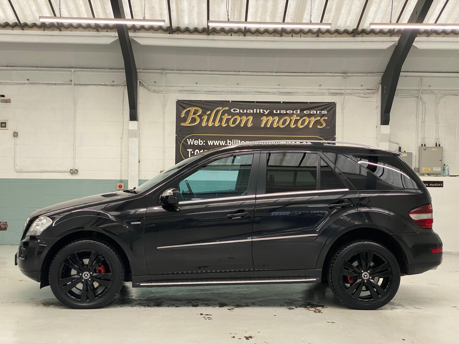 Used Mercedes-Benz M Class 2010 for sale - 77358319: Photo 7