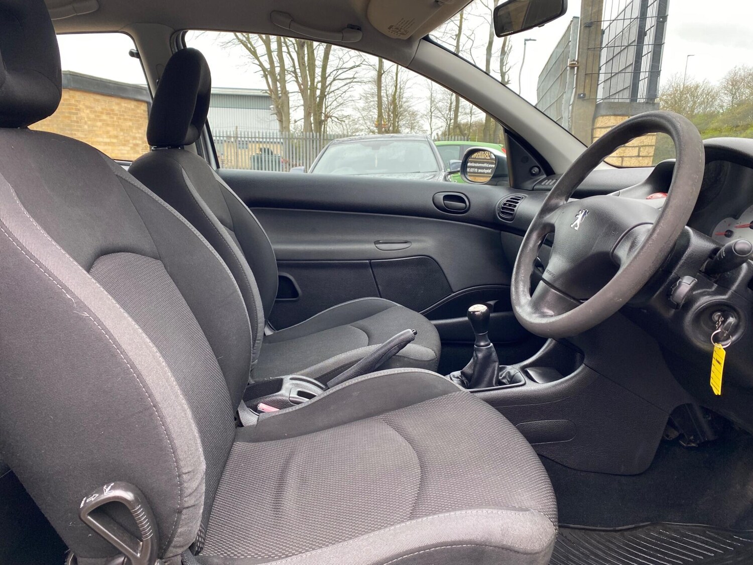 Used Peugeot 206 for sale - 78190346: Photo 6