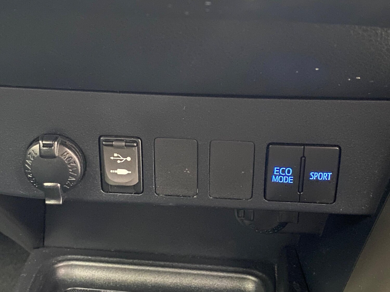 Used Toyota RAV4 2013 for sale - 78190338: Photo 23