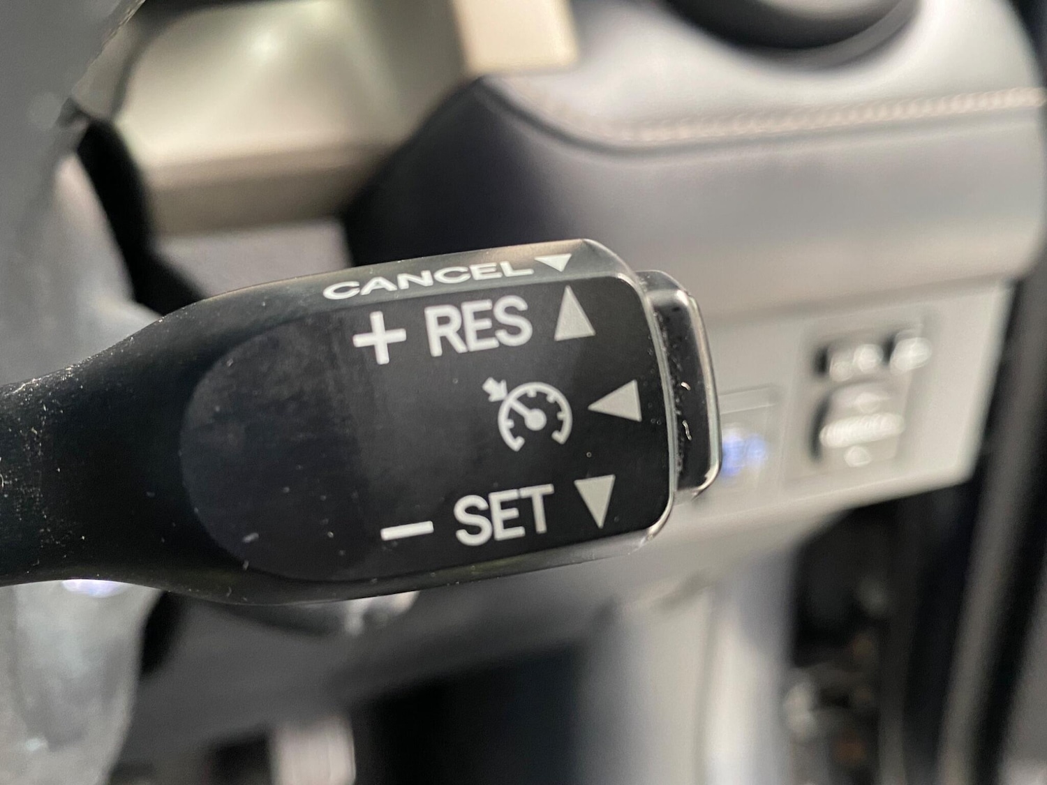 Used Toyota RAV4 2013 for sale - 78190338: Photo 32