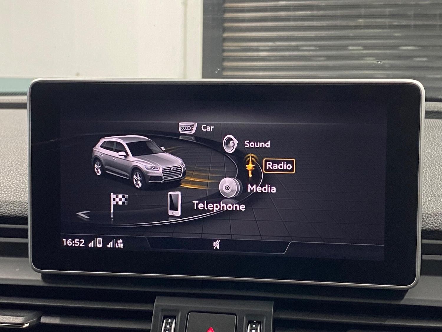 Used Audi Q5 2019 for sale - 77335885: Photo 33