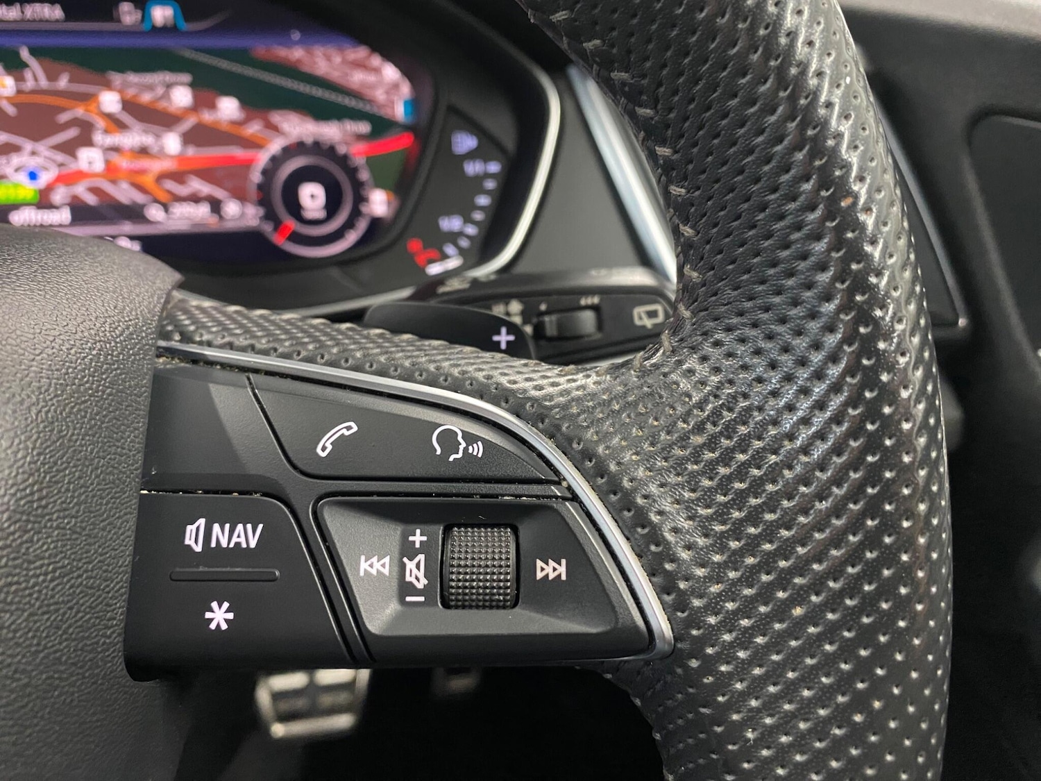 Used Audi Q5 2019 for sale - 77335885: Photo 44