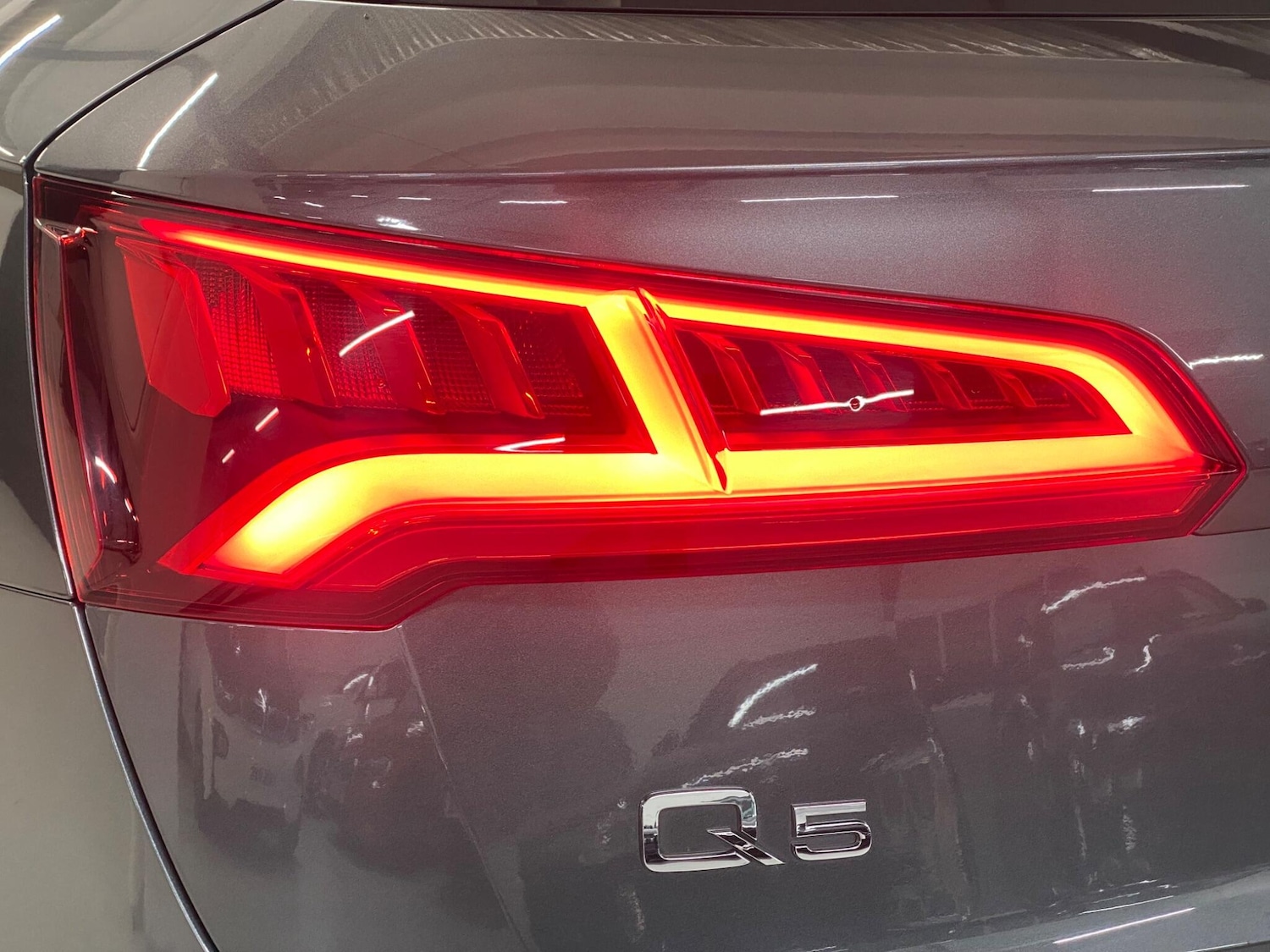 Used Audi Q5 2019 for sale - 77335885: Photo 55