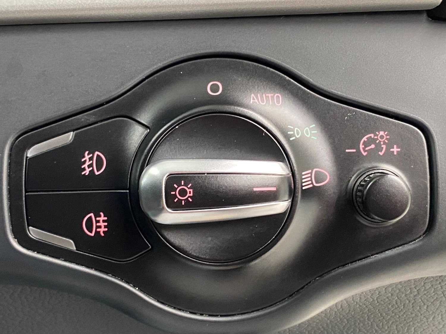 Used Audi A5 2011 for sale - 77335882: Photo 36