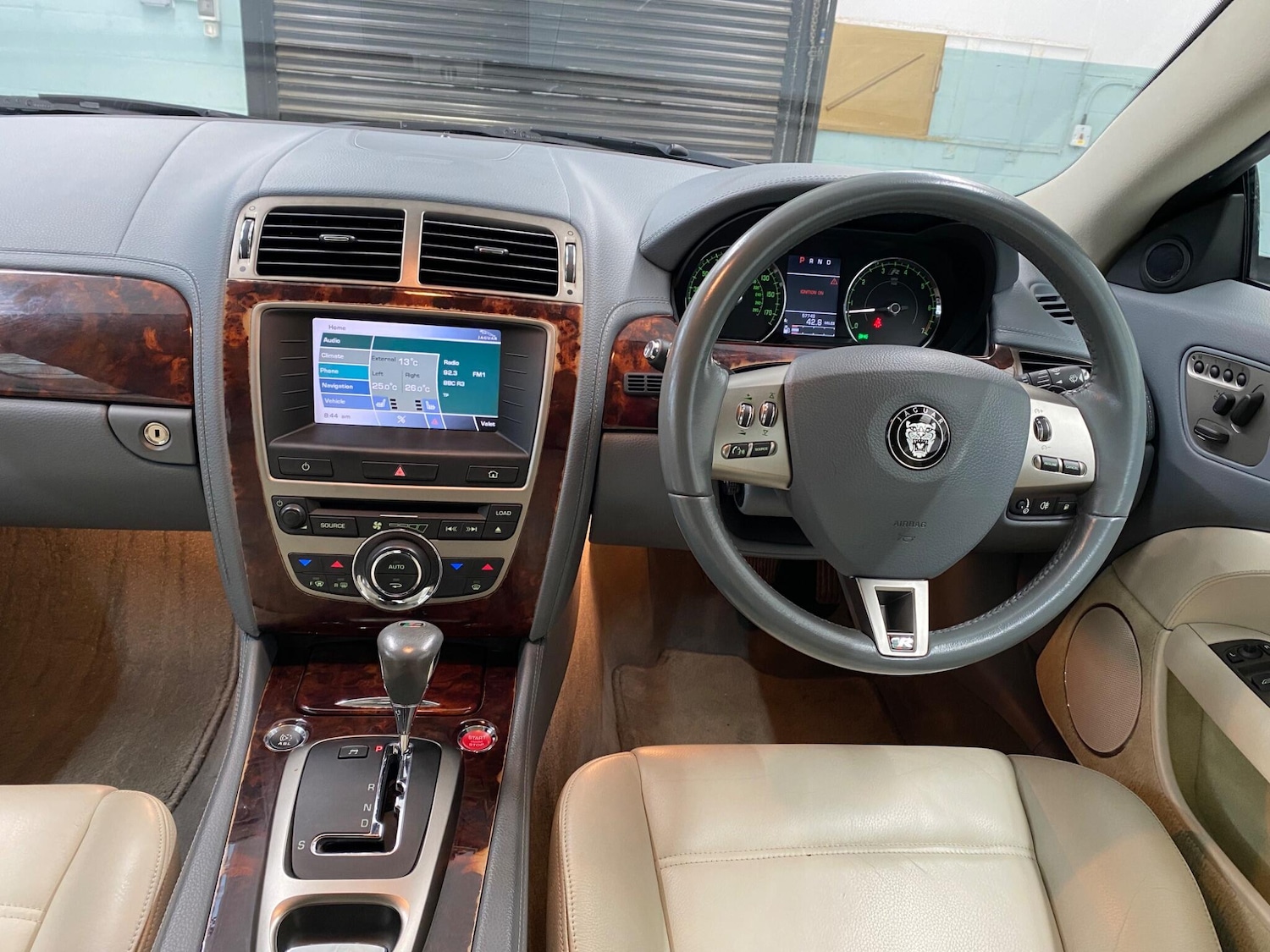 Used Jaguar XKR 2007 for sale - 78190350: Photo 20