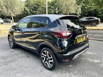Used Renault Captur 2018 for sale - 79552371: Photo