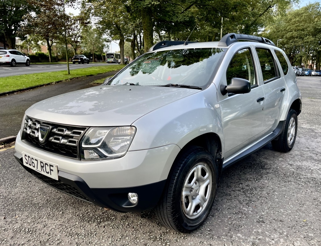 Used Dacia Duster 2017 for sale - 76070559: Photo 2