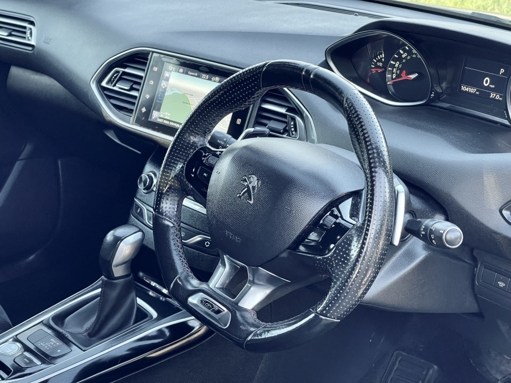 Used Peugeot 308 2016 for sale - 77736101: Photo 11